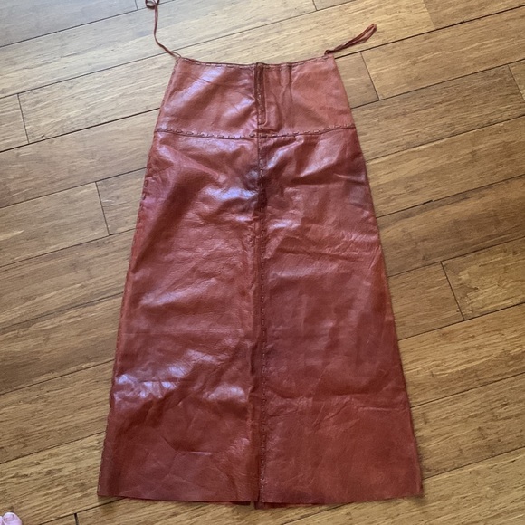 Kippys Coronado all leather skirt - Picture 1 of 4